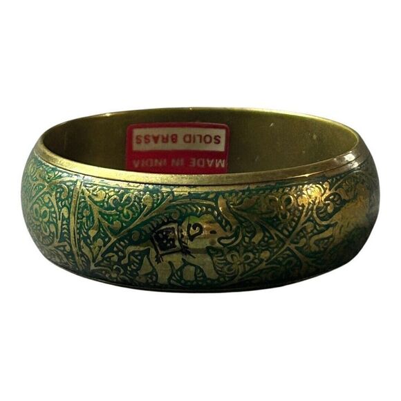 Vintage Jewelry - Vintage Brass Bangle Bracelet Etched Elephant  Tiger Green Enamel Made In India‎